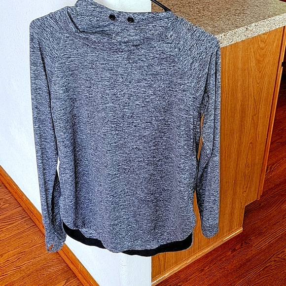 Athleta Tops - Athleta top
